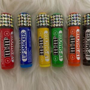 6 pcs multi color lip balm set.